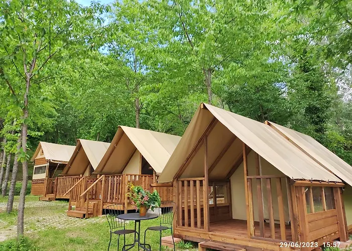 Saecula Natural Village Experience